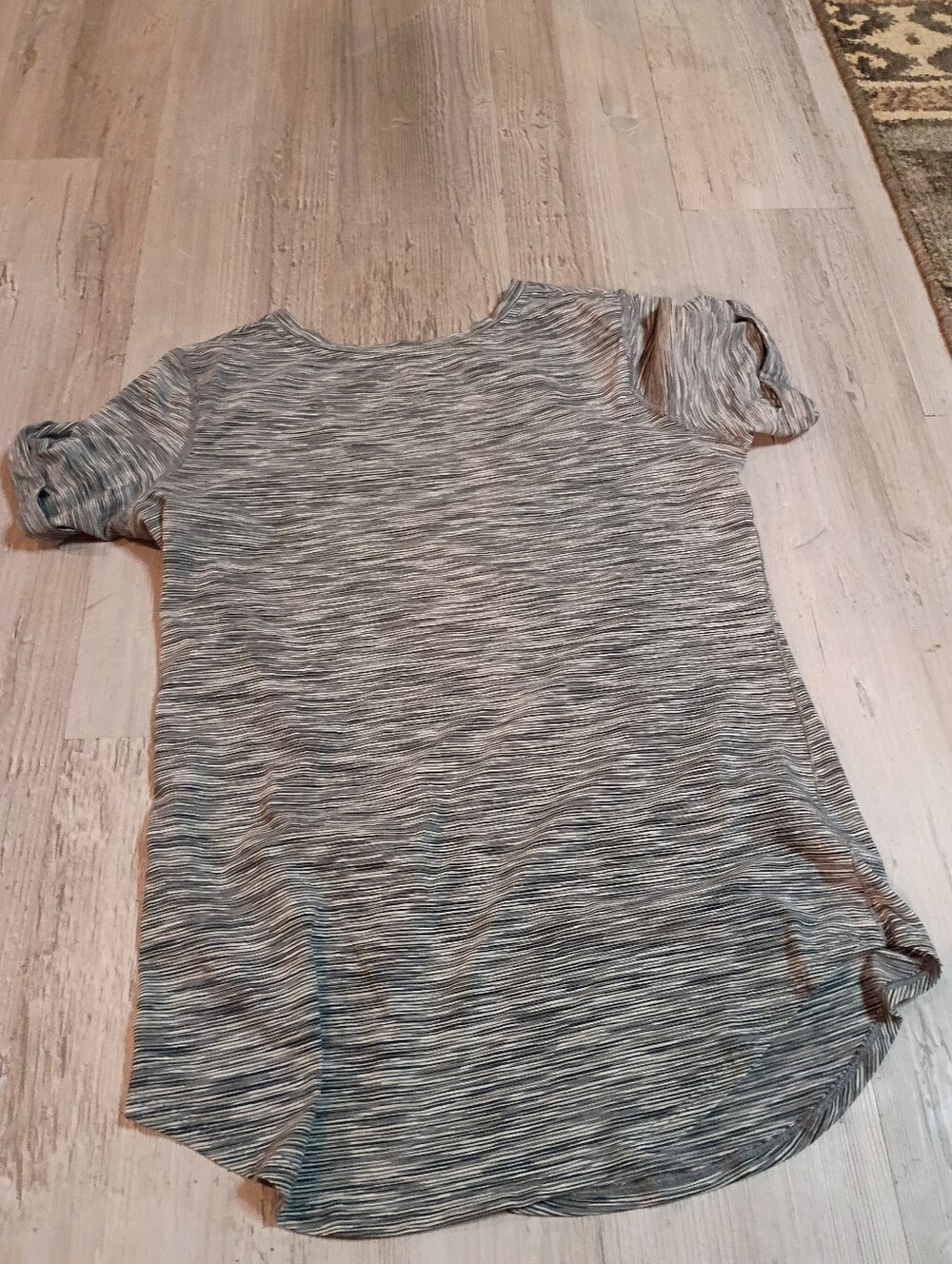 Lululemon - Picture 4 of 5